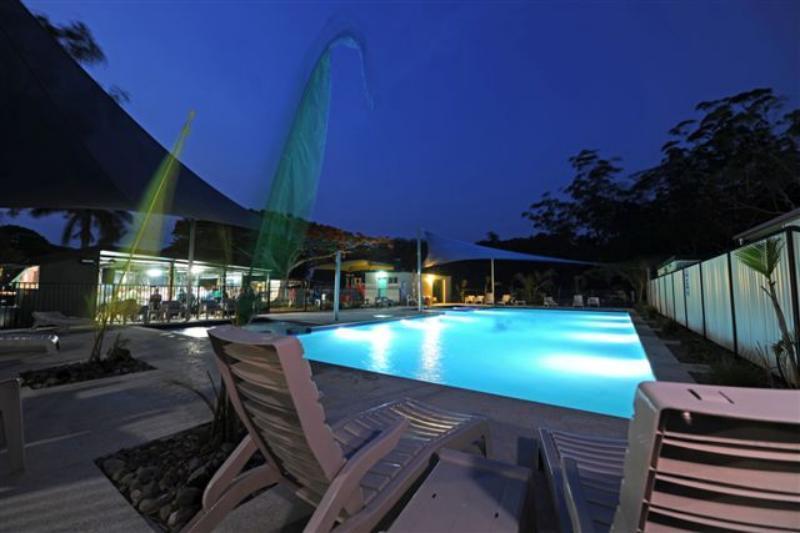 Anchorage Holiday Park Алюка Екстериор снимка
