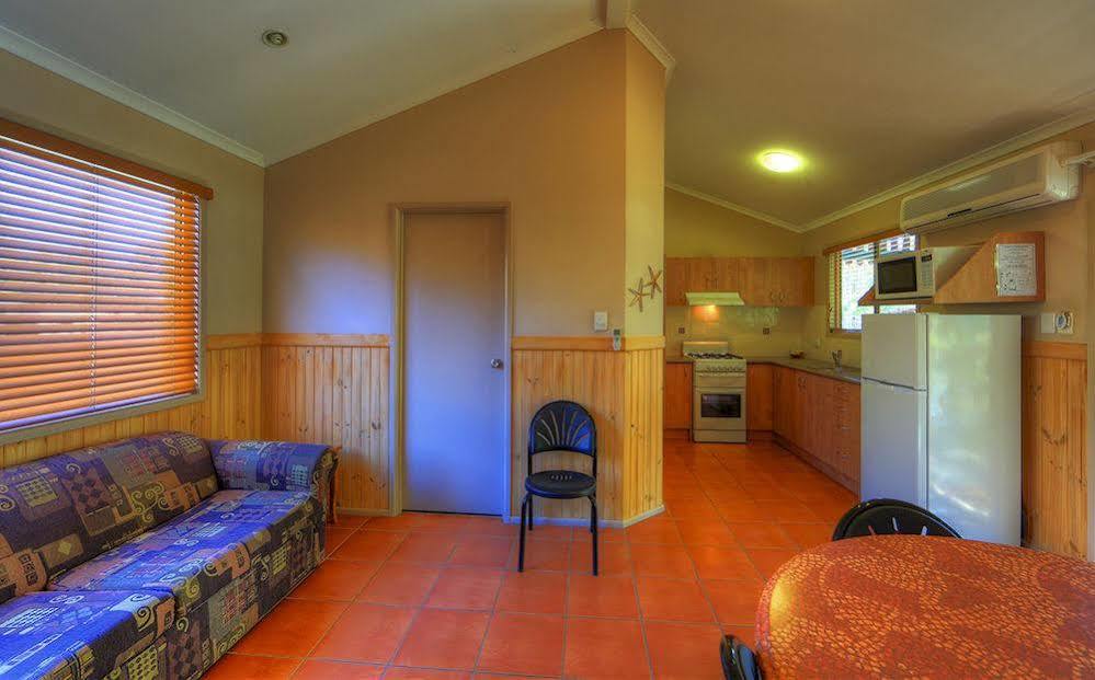 Anchorage Holiday Park Алюка Екстериор снимка